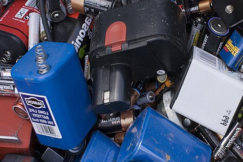 河西桃园附近回收磷酸电池-叉车蓄电池回收-[动力电池回收价格]